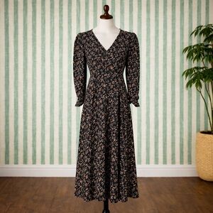 Astr The Label Black Floral V-Neck Maxi Dress